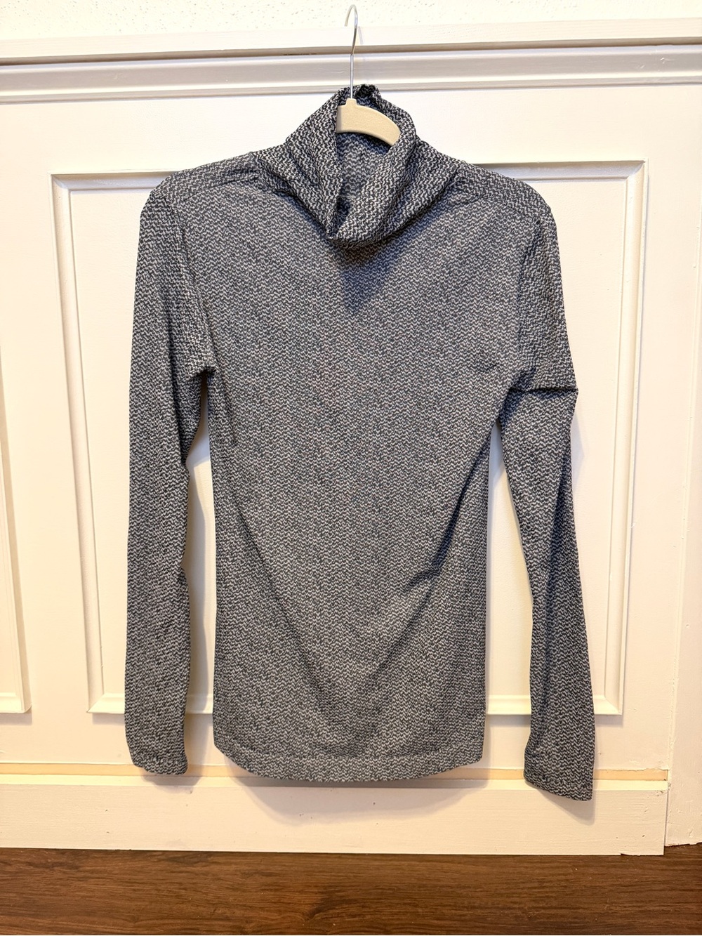 Athleta Long Sleeve Heathered Textured Cowl Neck Top Women Medium Charcoal Gray